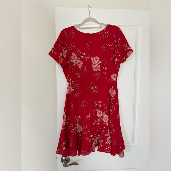 BB Dakota Red Floral Dress - Picture 5 of 6
